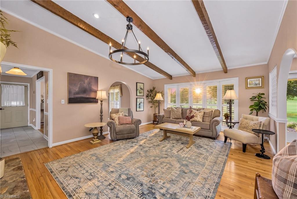 2231 Arbor Grove Church Road Purlear, NC 28665 - Photo 6 of 50 Living Room