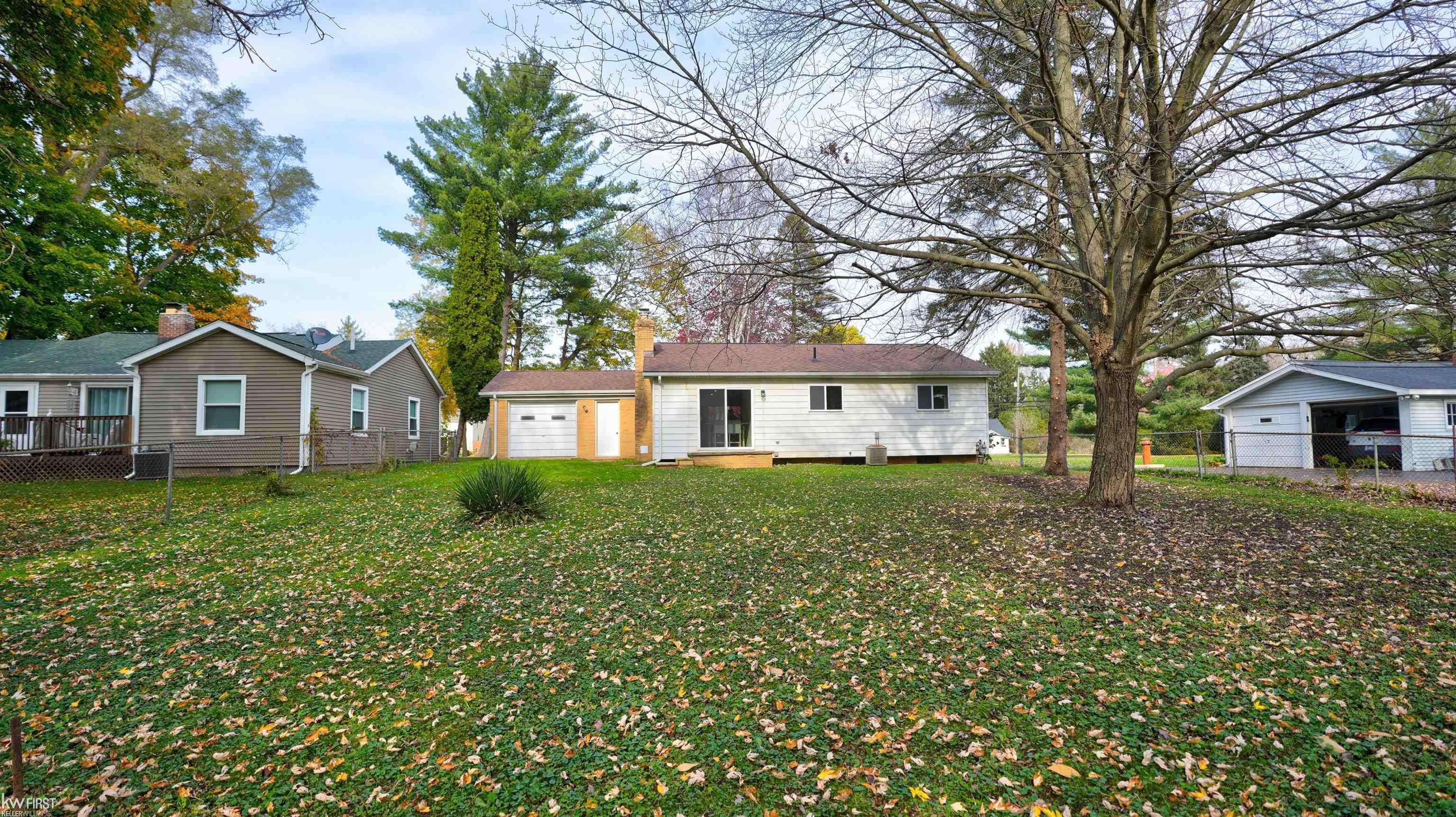 8072 Davison Road Davison, MI 48423 - Photo 33 of 36 50159987-b794d311-41ac-4bab-a868-533ae8a22510.JPG