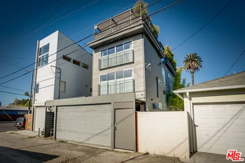 $3,750,000 | 406 Grand Boulevard, Venice, CA 90291