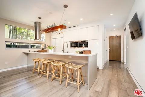 $3,750,000 | 406 Grand Boulevard, Venice, CA 90291