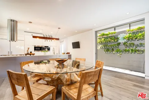 $3,750,000 | 406 Grand Boulevard, Venice, CA 90291