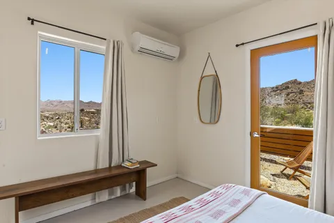 $699,000 | 8669 Vía Rocosa, Joshua Tree, CA 92252