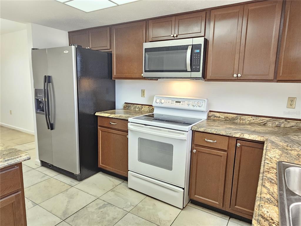 499 Albee Farm Road, Unit V11 Venice, FL 34285 - Photo 16 of 33