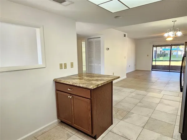 $1,775 | 499 Albee Farm Road, Unit V11, Venice, FL 34285