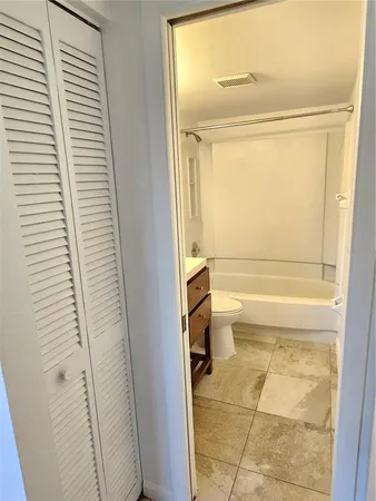 $1,775 | 499 Albee Farm Road, Unit V11, Venice, FL 34285