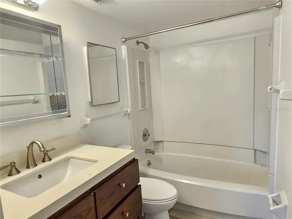 $1,775 | 499 Albee Farm Road, Unit V11, Venice, FL 34285