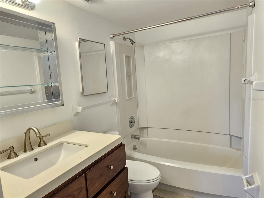 499 Albee Farm Road, Unit V11 Venice, FL 34285 - Photo 25 of 33