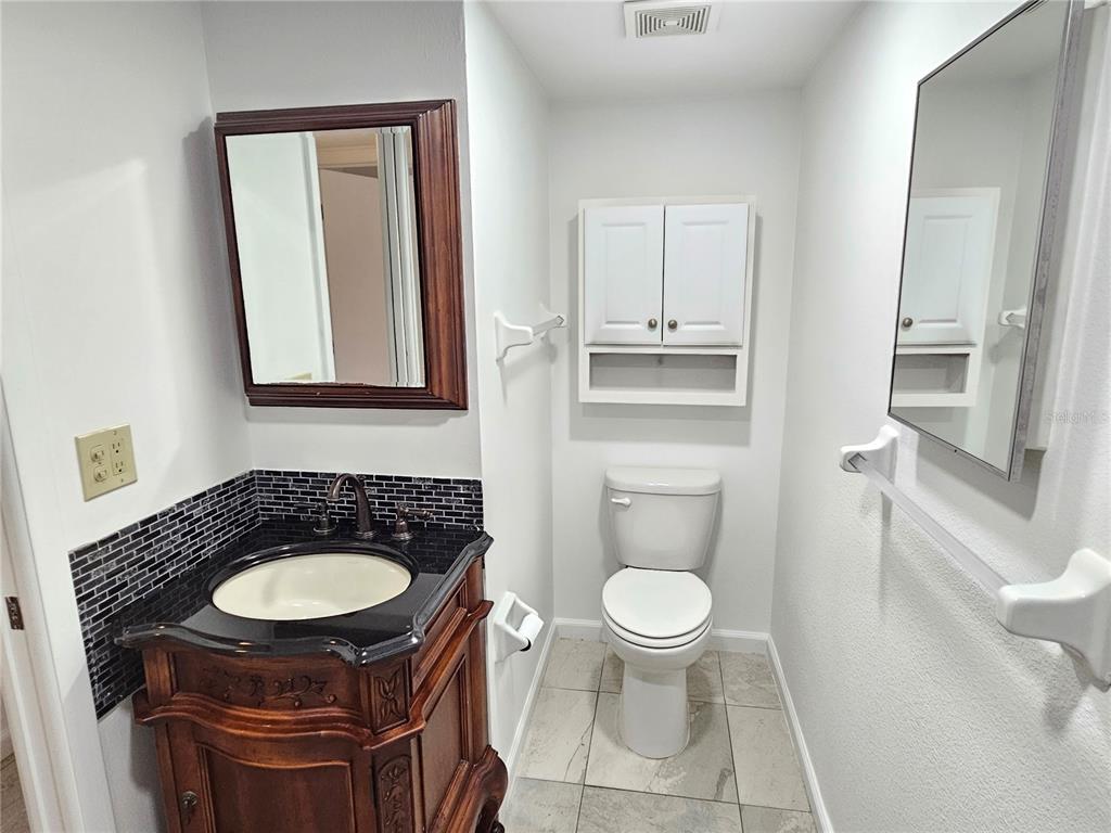 499 Albee Farm Road, Unit V11 Venice, FL 34285 - Photo 30 of 33