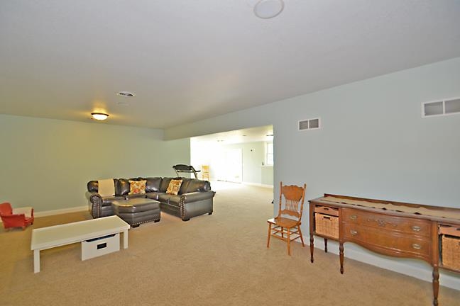15429 Aboite Road Roanoke, IN 46783 - Photo 23 of 30