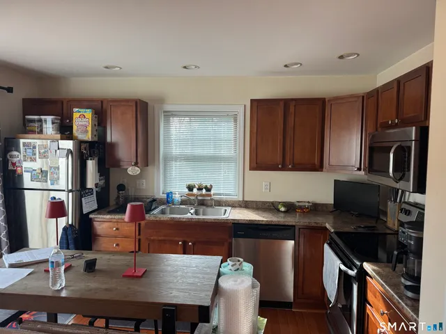 $399,000 | 38 A Prospect Street, Stonington, CT 06379