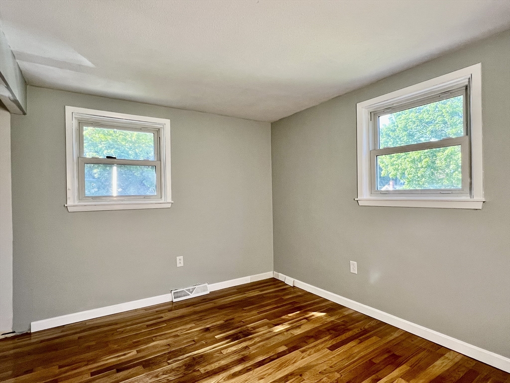 9 Champlain Drive Hudson, MA 01749 - Photo 18 of 19