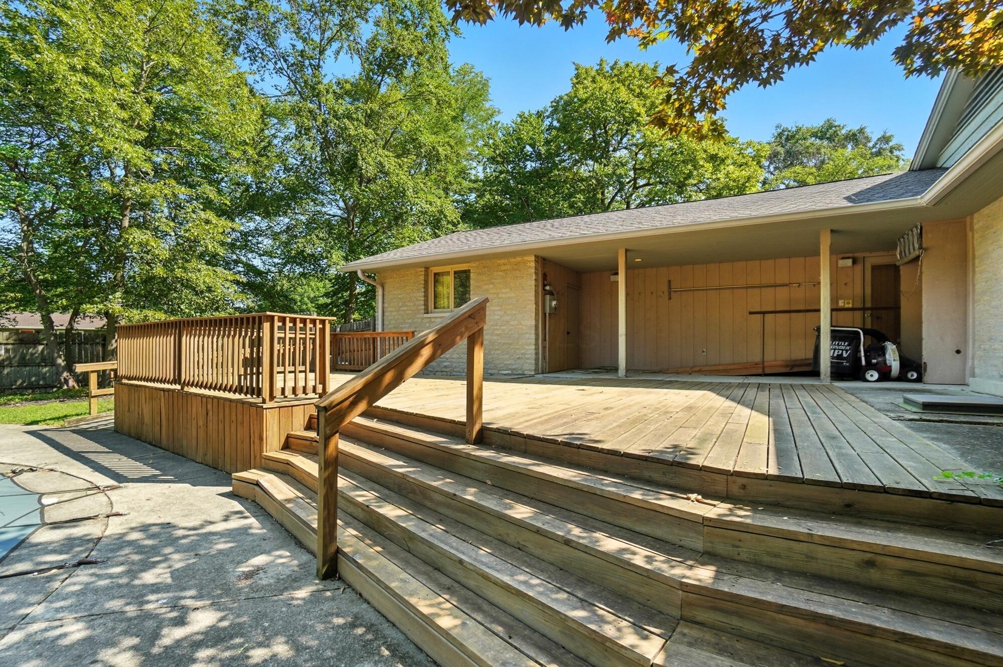 3885 Woodbridge Road Columbus, OH 43220 - Photo 134 of 158 128