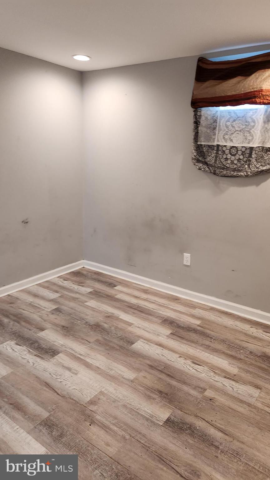 1024 Wicklow Road Baltimore, MD 21229 - Photo 39 of 44 a view of a room