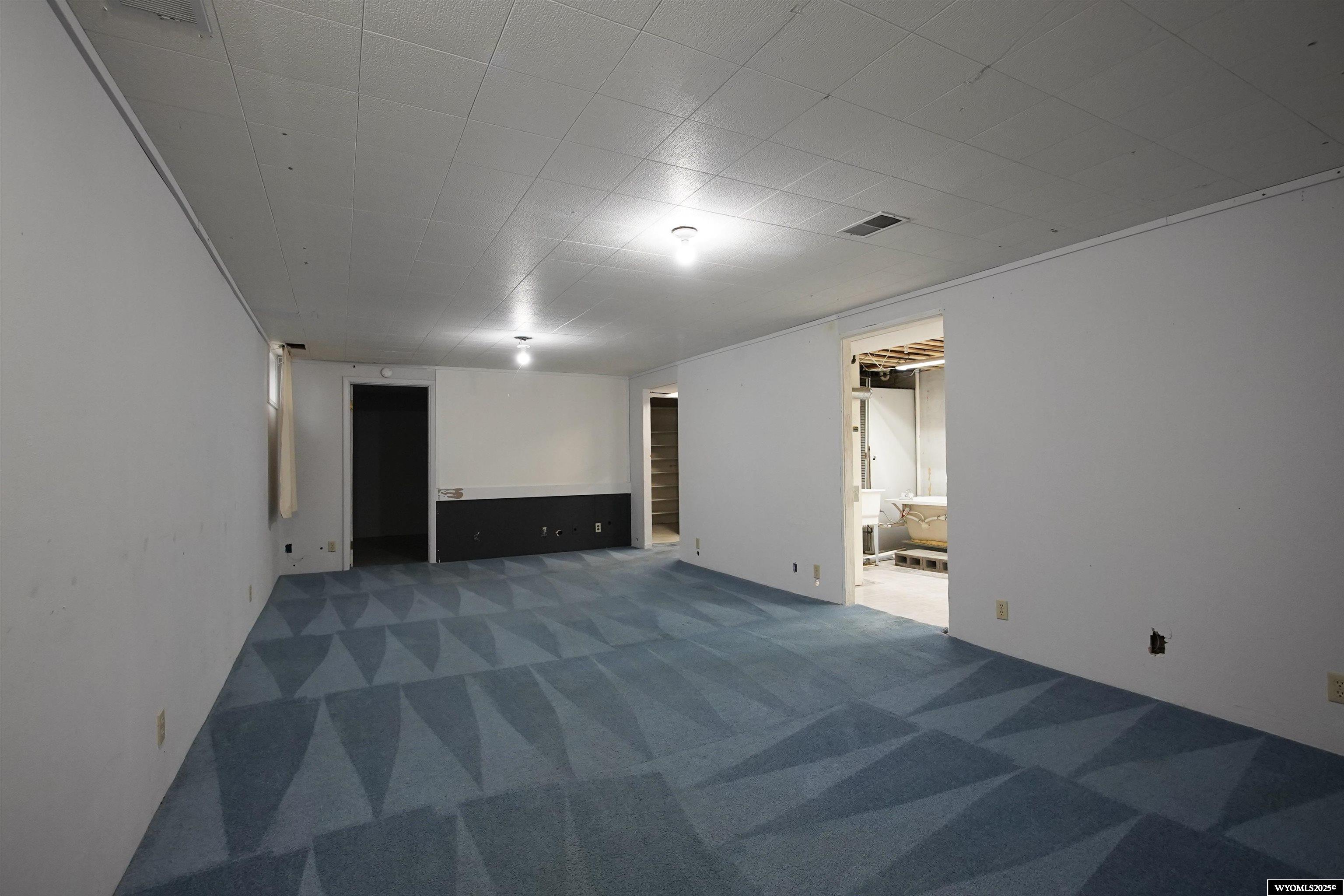 1604 South Elk Street Casper, WY 82601 - Photo 14 of 44