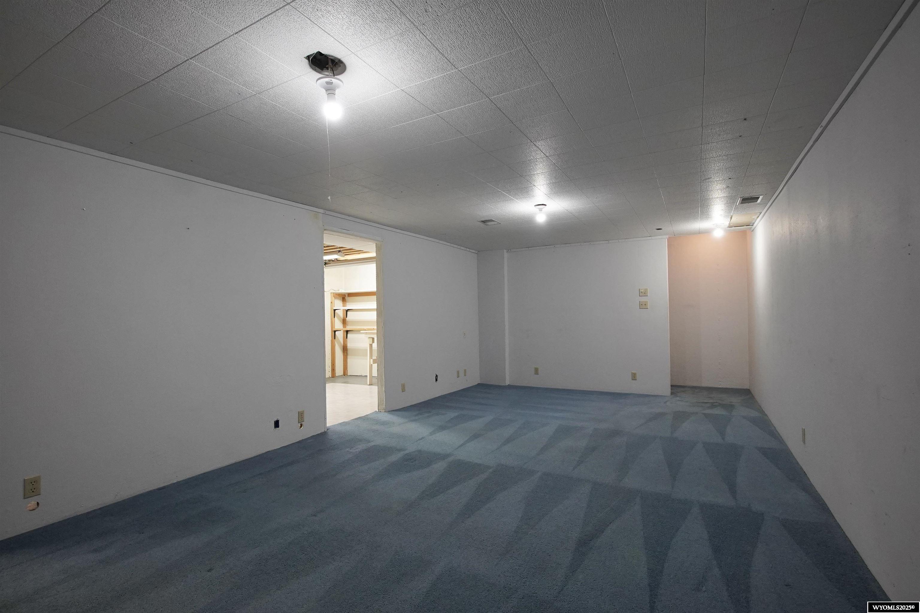 1604 South Elk Street Casper, WY 82601 - Photo 15 of 44