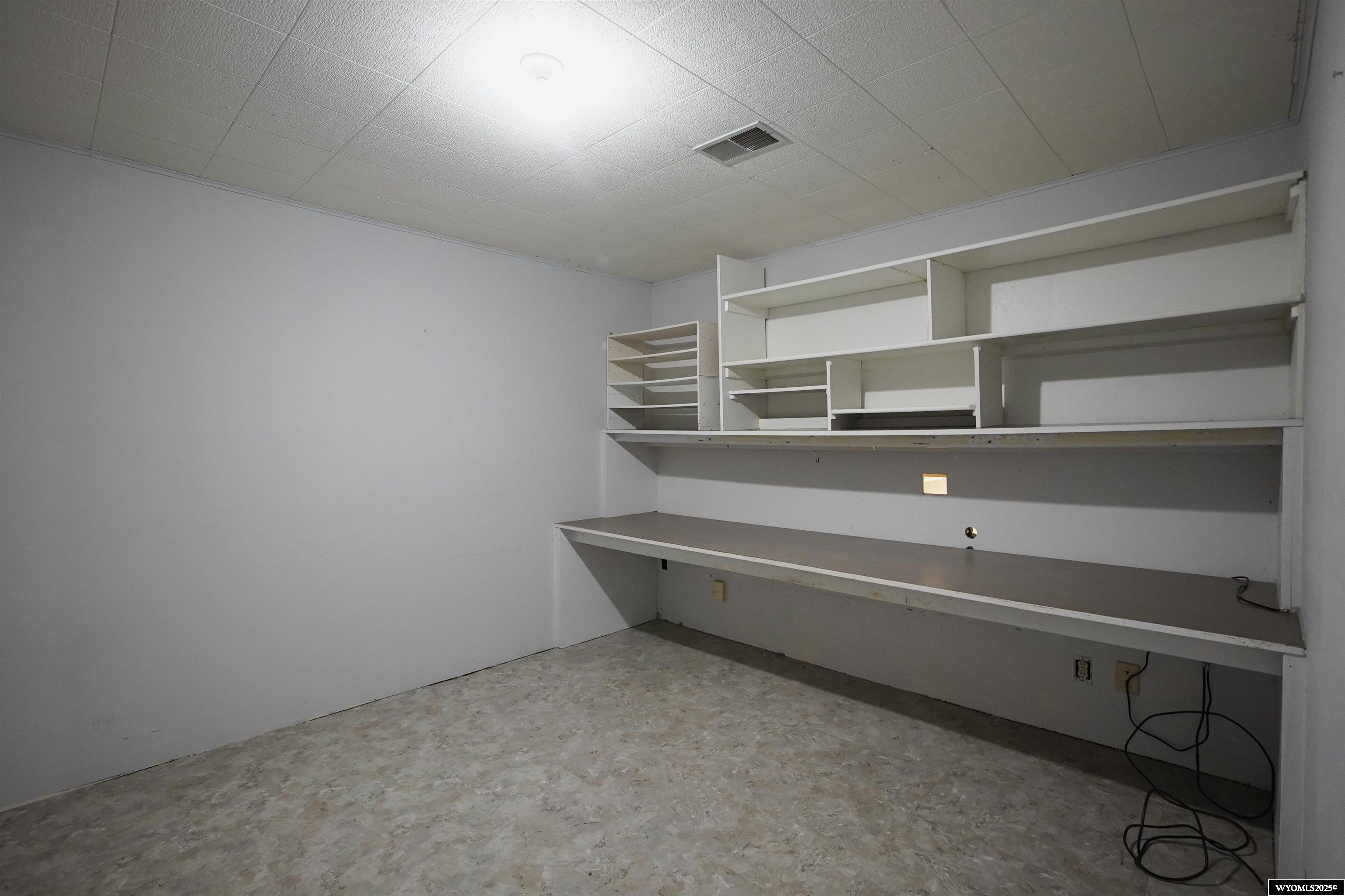 1604 South Elk Street Casper, WY 82601 - Photo 39 of 44