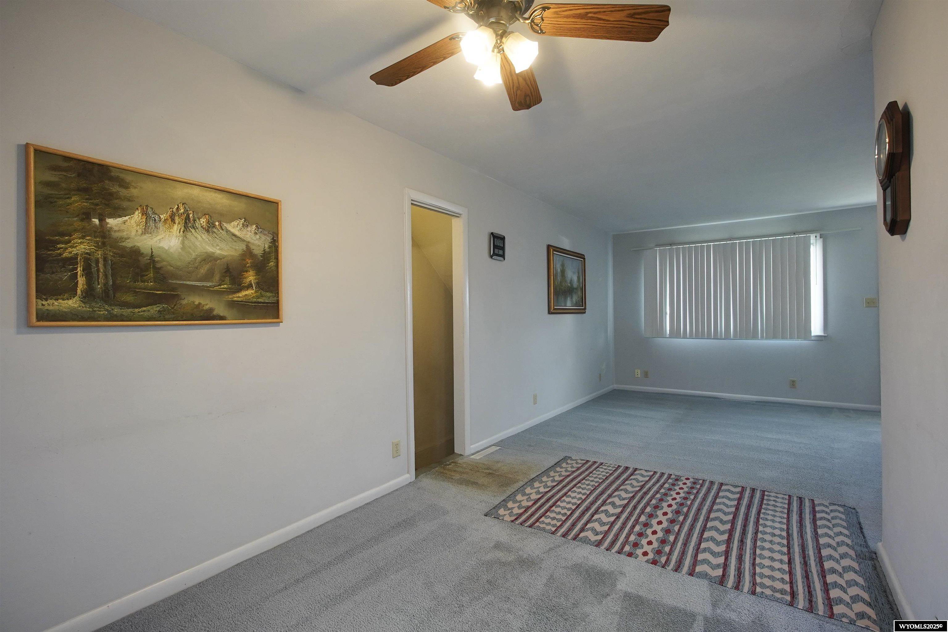 1604 South Elk Street Casper, WY 82601 - Photo 8 of 44