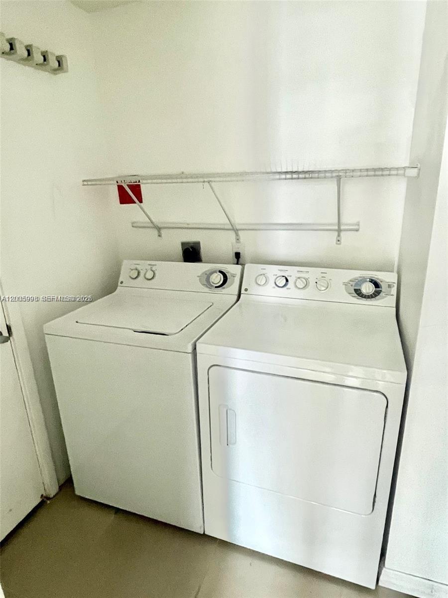218 Southeast 14th Street, Unit 903 Miami, FL 33131 - Photo 18 of 25