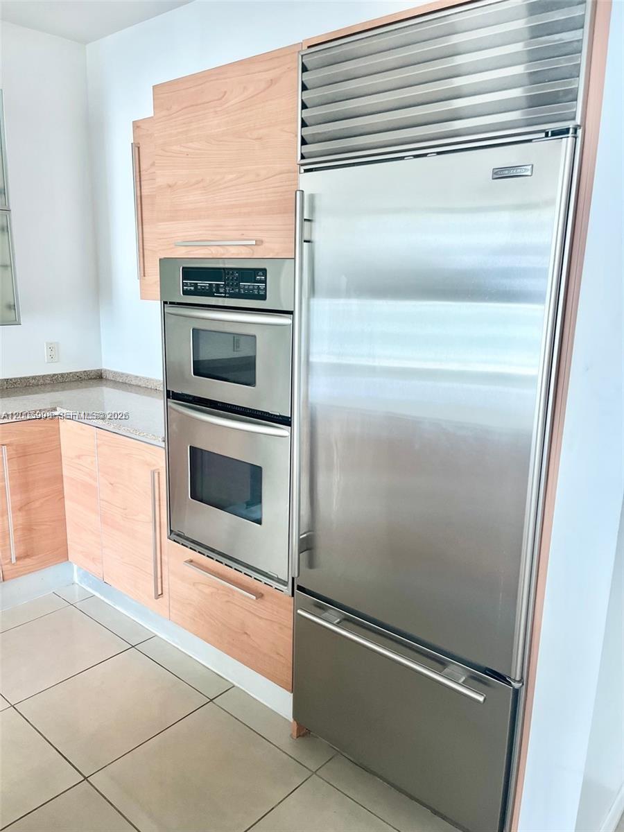218 Southeast 14th Street, Unit 903 Miami, FL 33131 - Photo 5 of 25