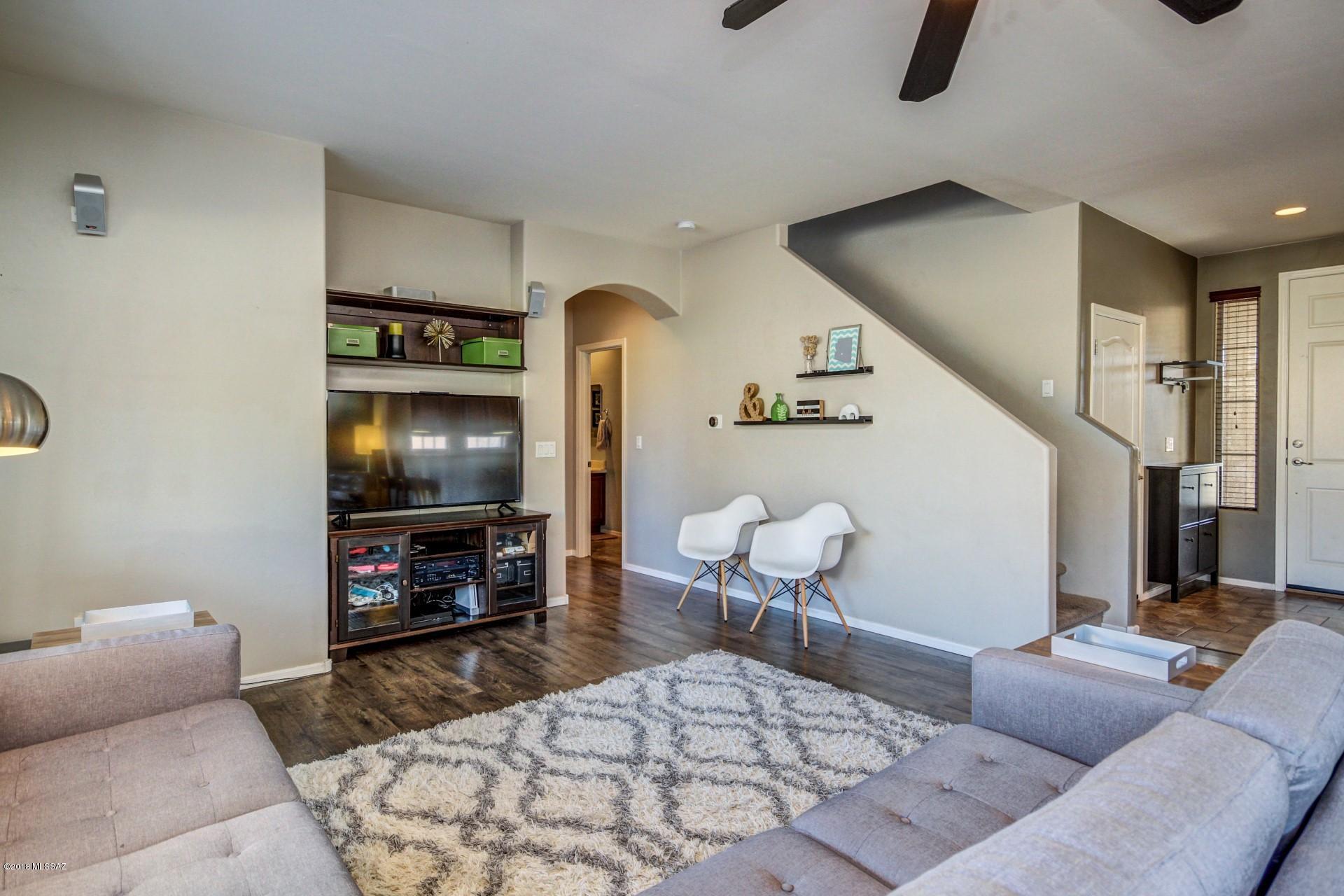 12866 Bloomington Loop Oro Valley, AZ 85755 - Photo 5 of 32