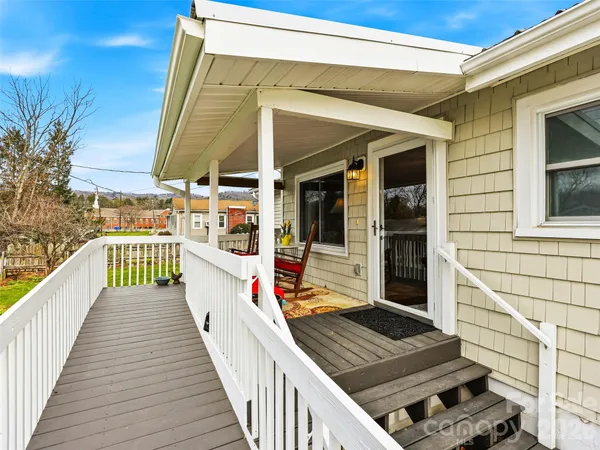 $375,000 | 55 Pressley Avenue, Brevard, NC 28712