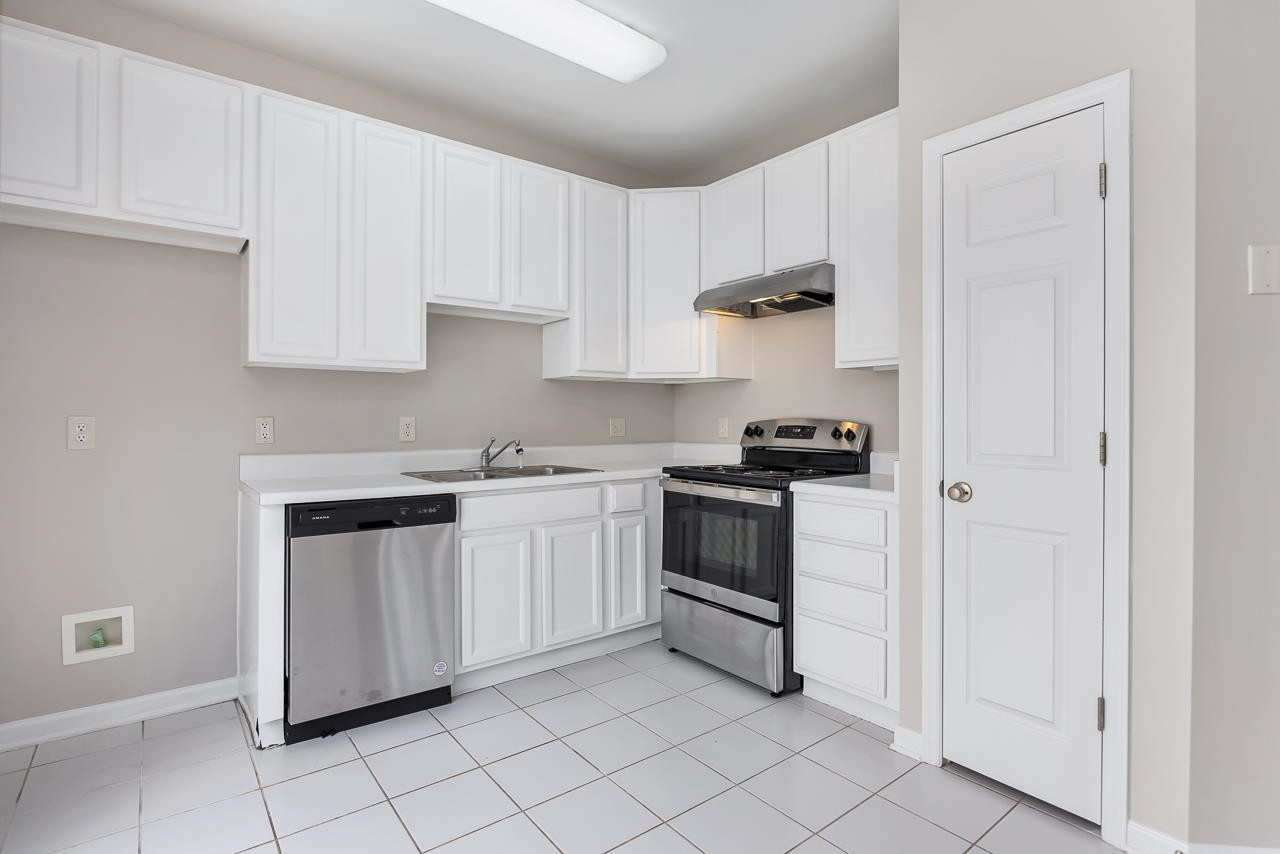 330 Gilman Lane, Unit 111 Raleigh, NC 27610 - Photo 12 of 26 Photo 12