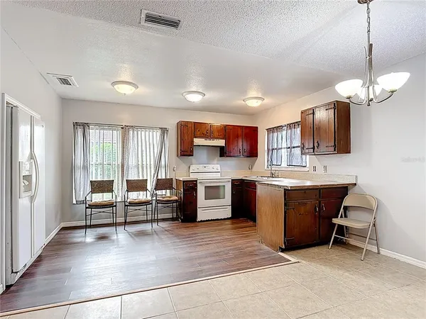 $1,500 | 571 Hunter Circle, Kissimmee, FL 34758