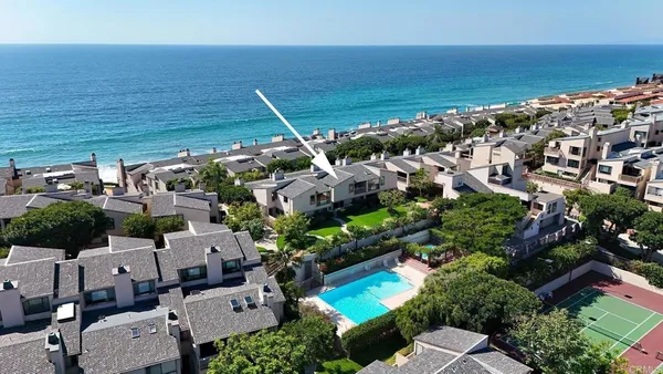 $1,950,000 | 561 South Sierra Avenue, Unit 34, Solana Beach, CA 92075