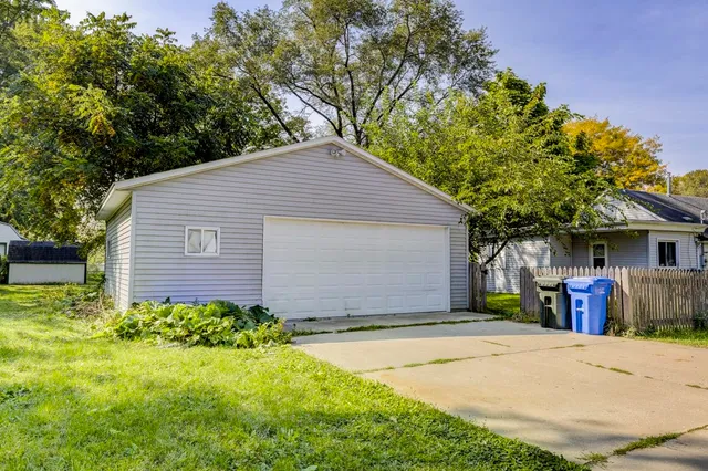 $314,900 | 2801 Rimrock Road, Fitchburg, WI 53713