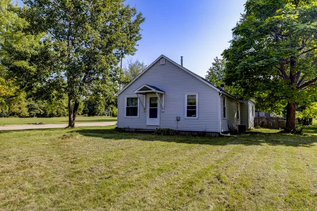 $314,900 | 2801 Rimrock Road, Fitchburg, WI 53713