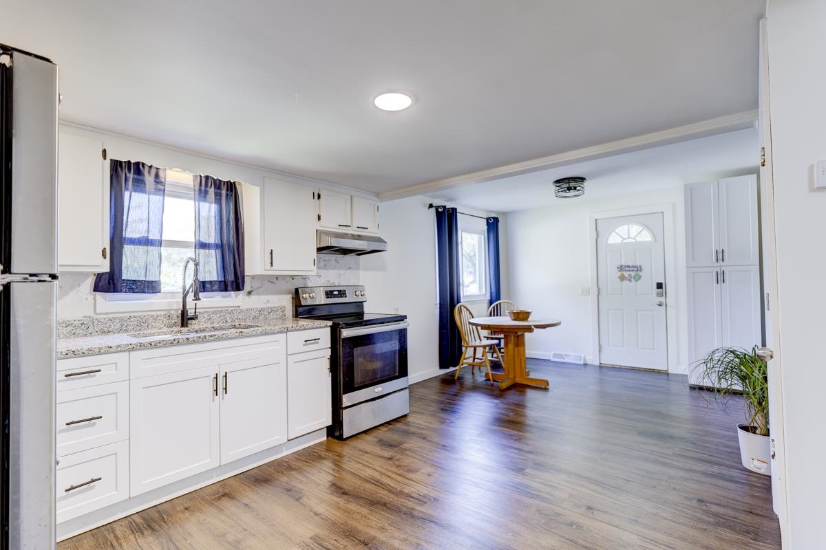 2801 Rimrock Road Fitchburg, WI 53713 - Photo 2 of 25