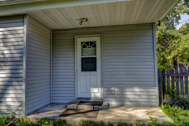 $314,900 | 2801 Rimrock Road, Fitchburg, WI 53713