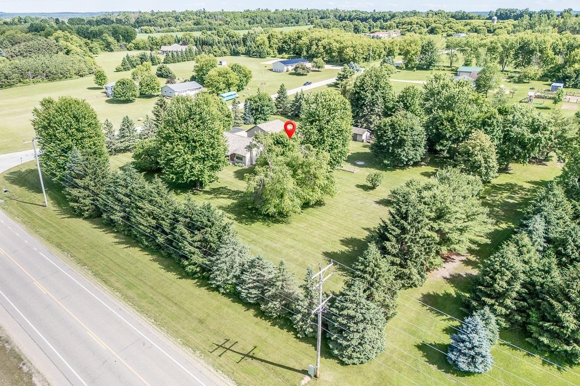 N5277 Everts Road New London, WI 54961 - Photo 49 of 50