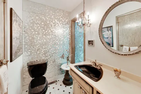 $650,000 | 1309 Montgomery Drive, Deerfield, IL 60015