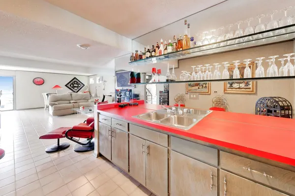 $650,000 | 1309 Montgomery Drive, Deerfield, IL 60015