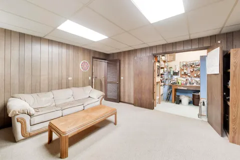 $650,000 | 1309 Montgomery Drive, Deerfield, IL 60015