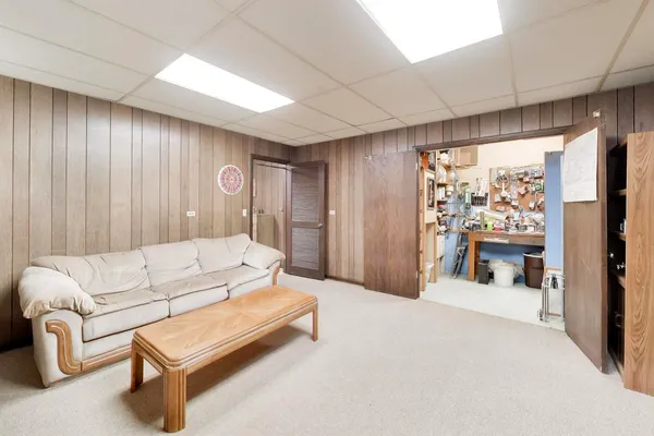 $650,000 | 1309 Montgomery Drive, Deerfield, IL 60015