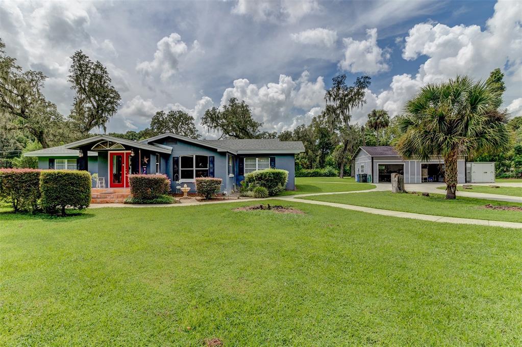 4701 Stearns Road Valrico, FL 33596 - Photo 1 of 1 Endless big skies on 2 acres.