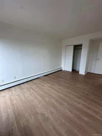 $3,100 | 5611 Clover Place, Unit 402 | Glendale