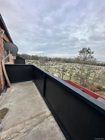 $3,100 | 5611 Clover Place, Unit 402 | Glendale