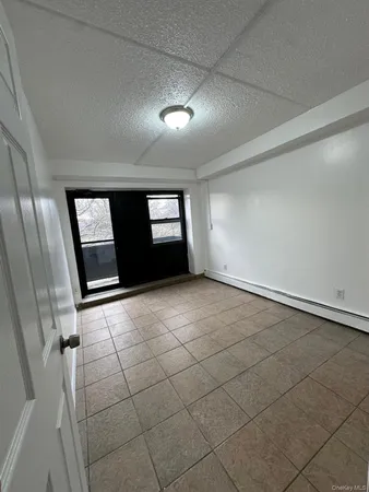 $3,100 | 5611 Clover Place, Unit 402 | Glendale