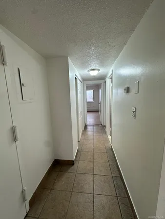 $3,100 | 5611 Clover Place, Unit 402 | Glendale