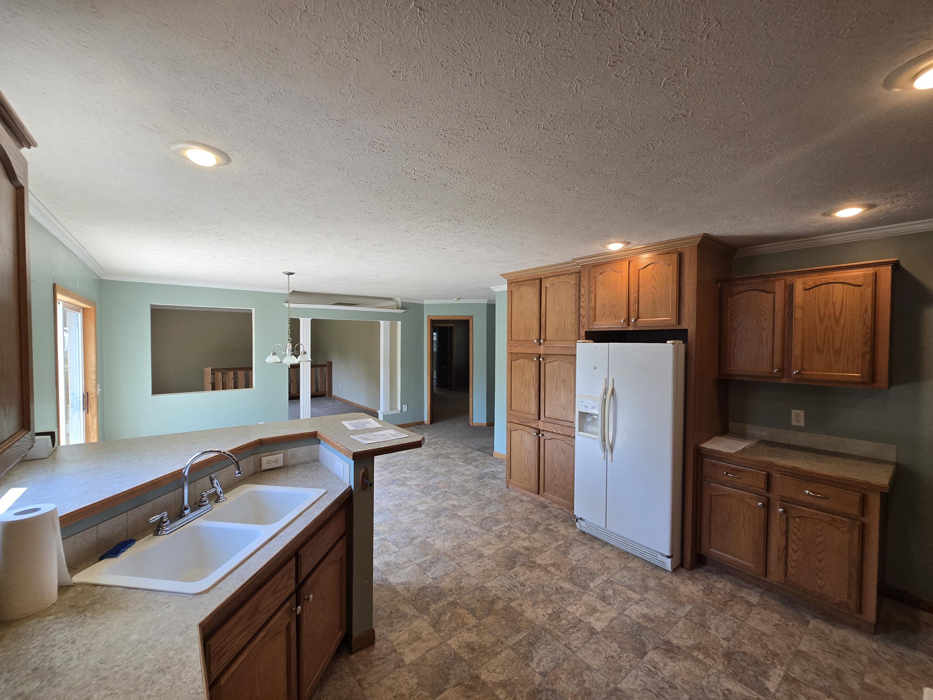 15133 South Kinross Road Kinross, MI 49752 - Photo 40 of 153 Kitchen