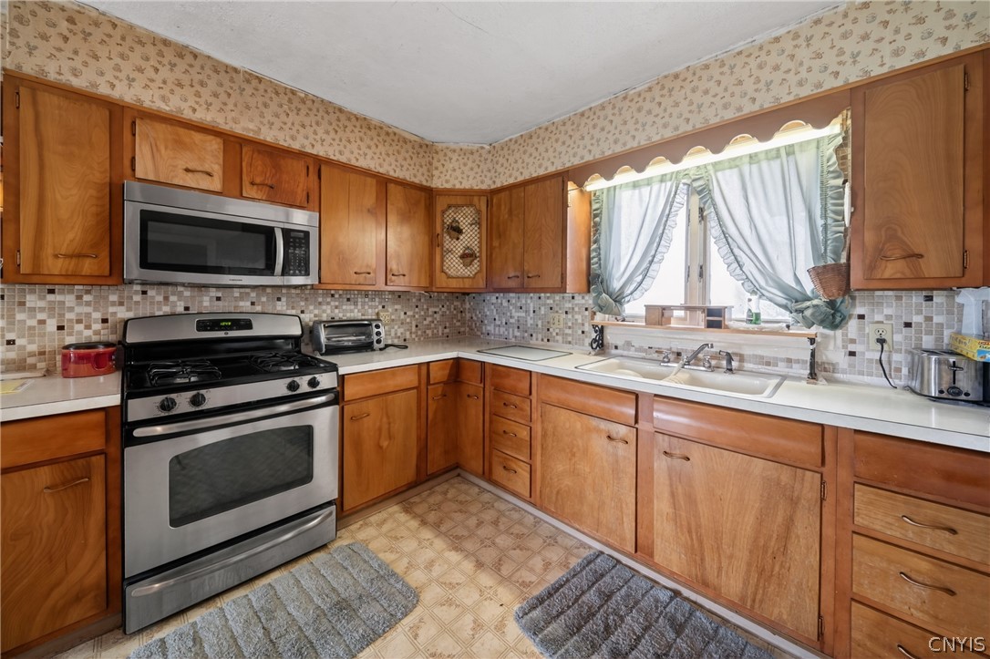 6272 Island Road Cicero, NY 13039 - Photo 18 of 50