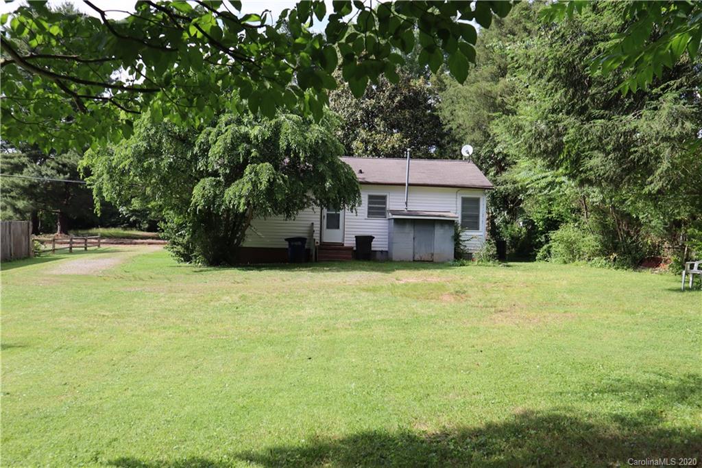 592 Hartness Road Statesville, NC 28677 - Photo 11 of 12 Gallery Image 11