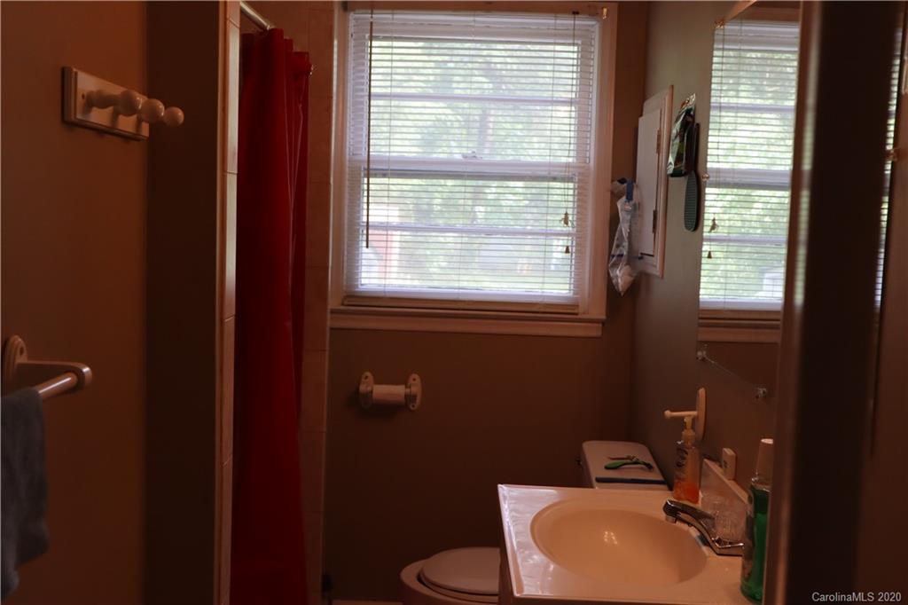 592 Hartness Road Statesville, NC 28677 - Photo 8 of 12 Gallery Image 8