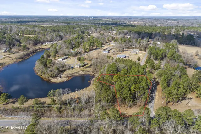 $69,900 | 1 Magnolia Drive, Petal, MS 39465