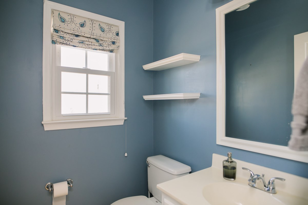 11808 North Exeter Way Raleigh, NC 27613 - Photo 8 of 30 Half Bath