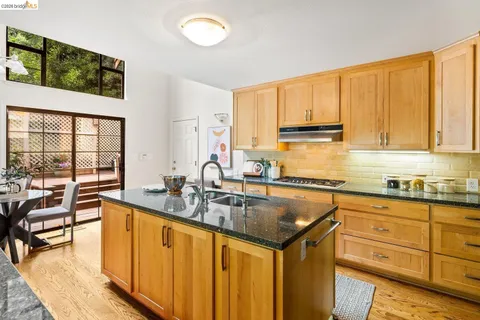 $1,398,000 | 6685 Shepherd Canyon Road, Oakland, CA 94611