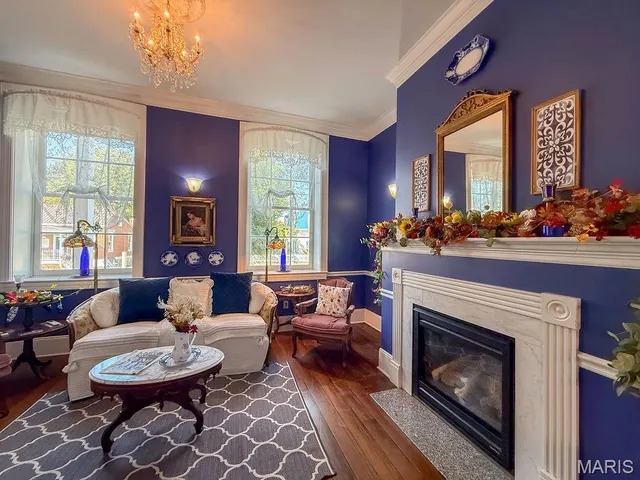 $899,000 | 78 North Main Street, Ste. Genevieve, MO 63670